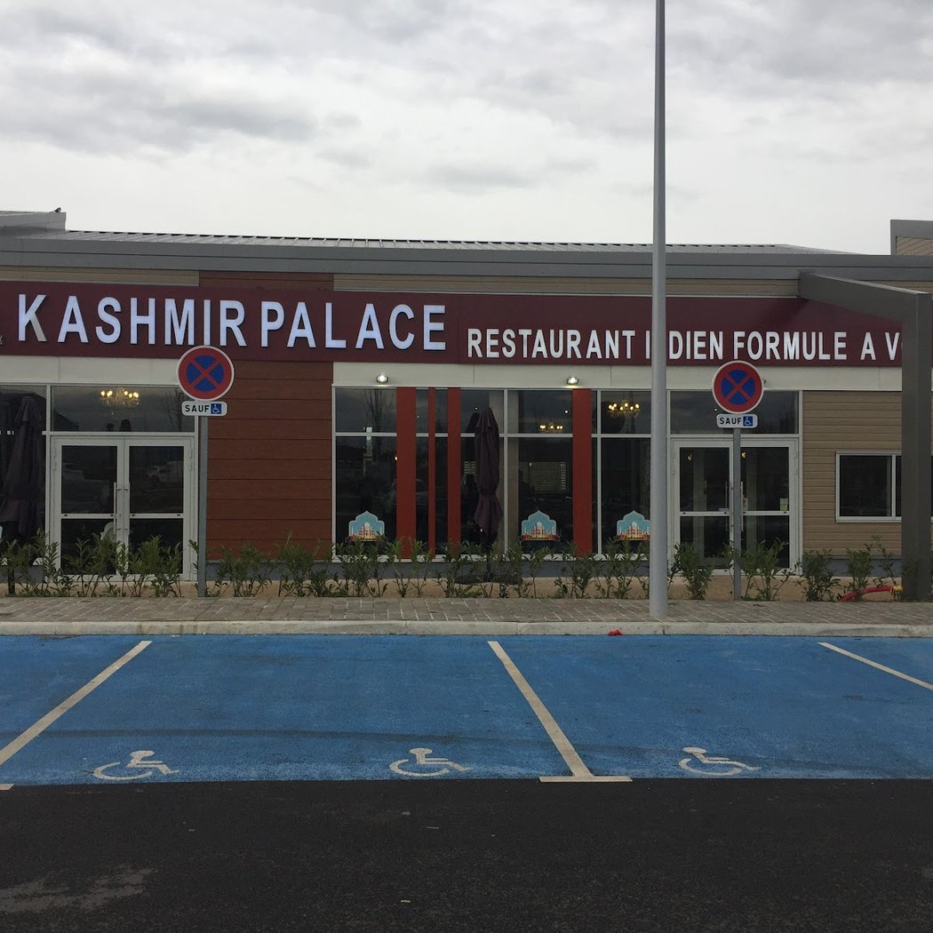 RESTAURANT FORMULE À VOLONTÉ KASHMIR PALACE 2